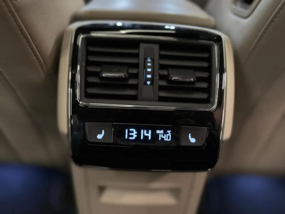 1.4 TSI iV Business Edition Plus DealerO