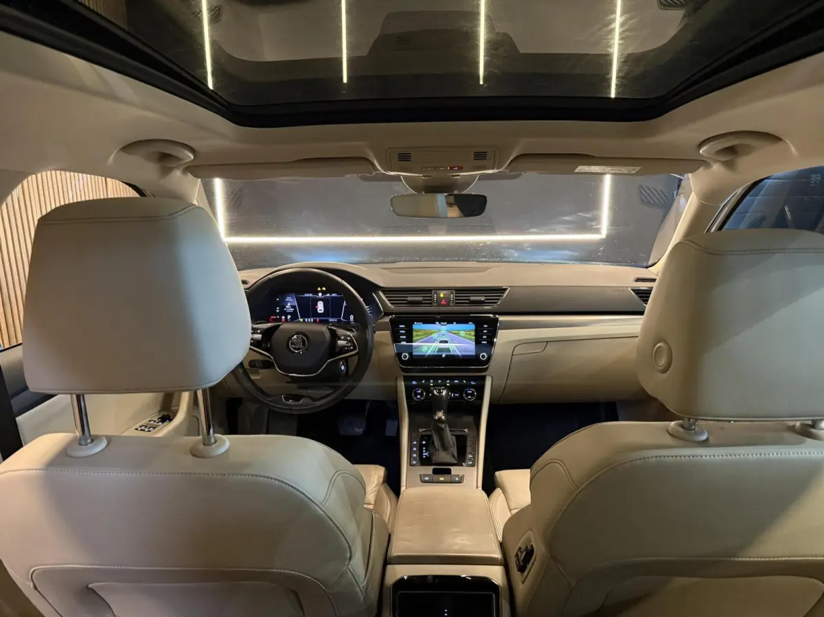 1.4 TSI iV Business Edition Plus DealerO