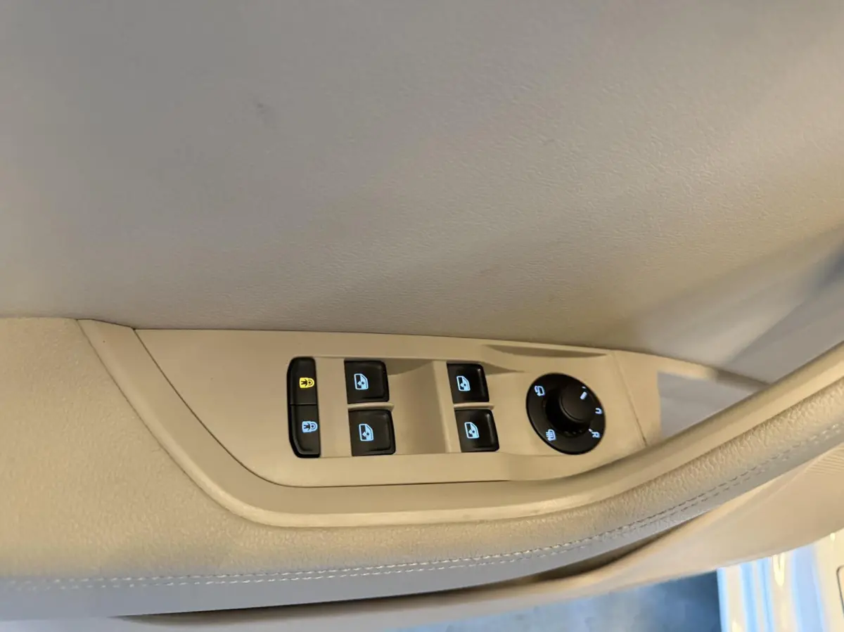 1.4 TSI iV Business Edition Plus DealerO