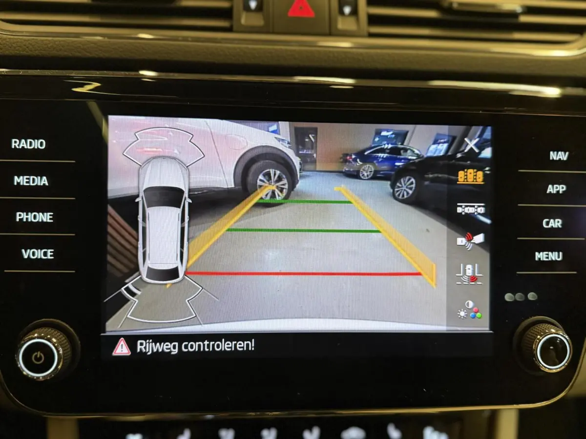 1.4 TSI iV Business Edition Plus DealerO