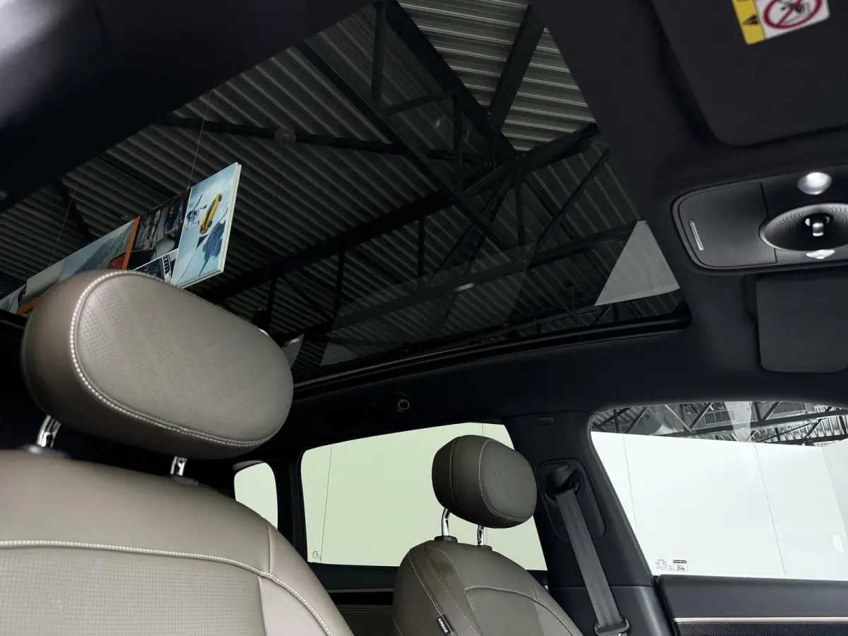 Summit Edition 100 kWh | 4x4 | 588 pk | Trekhaak 1600 kg | stoel- & stuurwielverwarming | Warmtepomp | Drive Pilot | 360-camera | Head-Up Display | 3e display |