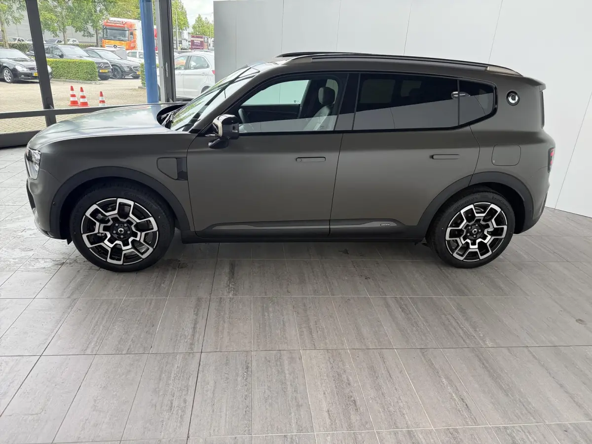 Summit Edition 100 kWh | 4x4 | 588 pk | Trekhaak 1600 kg | stoel- & stuurwielverwarming | Warmtepomp | Drive Pilot | 360-camera | Head-Up Display | 3e display |