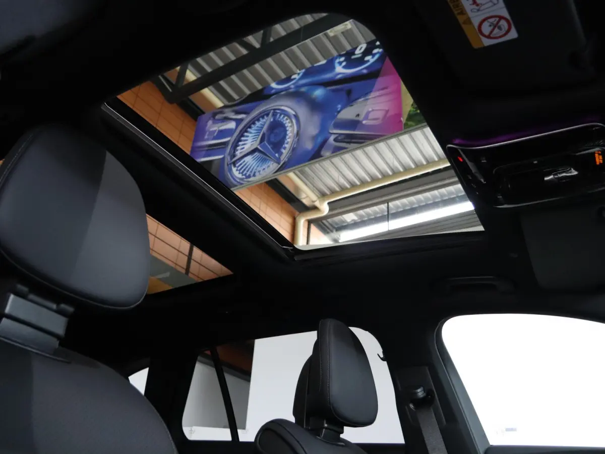 300e Business Solution AMG | Panoramaschuifdak | Burmester | Rijassistentiepakket | DIGITAL LIGHT | Trekhaak |