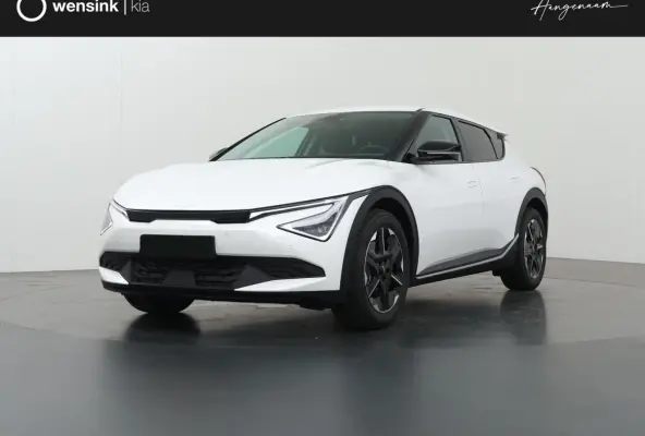 Light Edition 63 kWh | Stoelverwarming | Adaptieve cruise control | Parkeersensoren | Stuurwiel verwarmd |