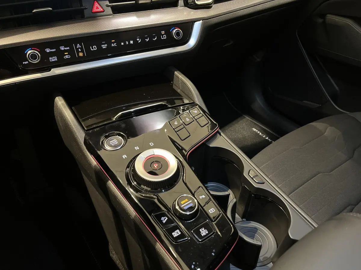 1.6 T-GDi Plug-in Hybrid AWD DynamicPlusLine | Panoramadak | Matrix LED Koplampen | Stoel/Stuurverwarming | Keyless Go | Elektrisch verstelbare voorstoelen |