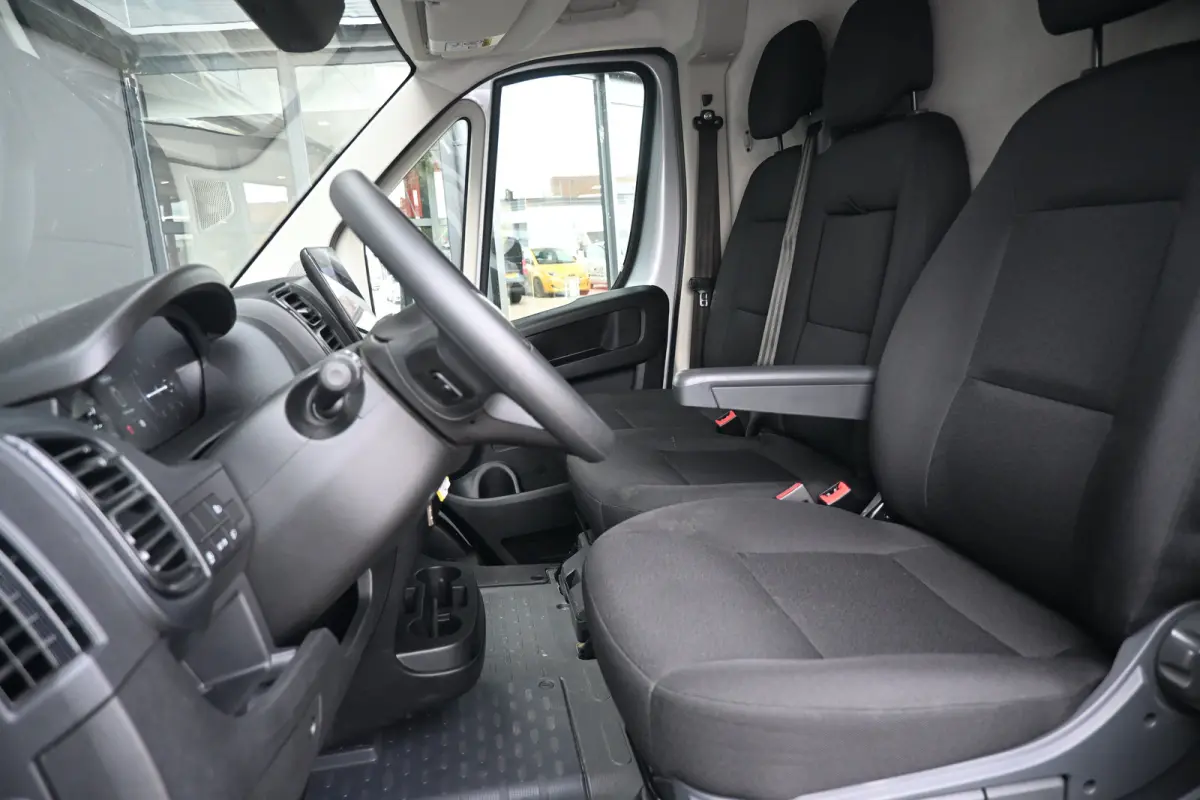 2.2D L2H2 140PK 3.5t Automaat BPM vrij | Cruise control | Climate control | Achteruitrijcamera | Betimmering | Navigatie