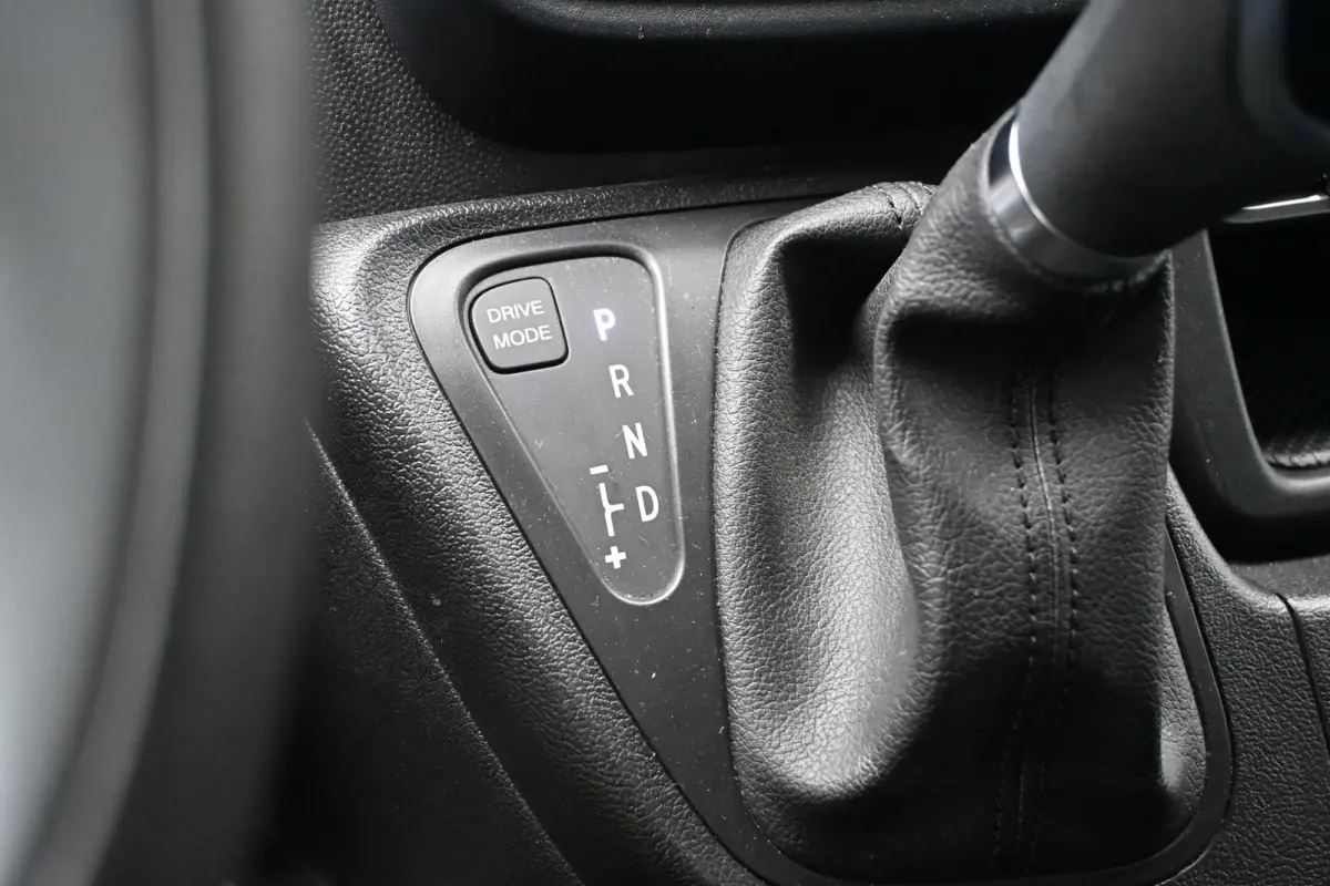2.2D L2H2 140PK 3.5t Automaat BPM vrij | Cruise control | Climate control | Achteruitrijcamera | Betimmering | Navigatie