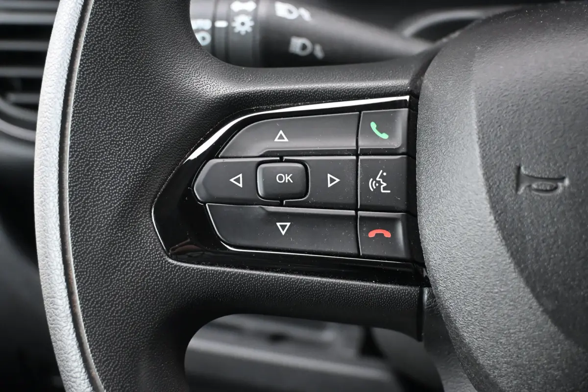 2.2D L2H2 140PK 3.5t Automaat BPM vrij | Cruise control | Climate control | Achteruitrijcamera | Betimmering | Navigatie