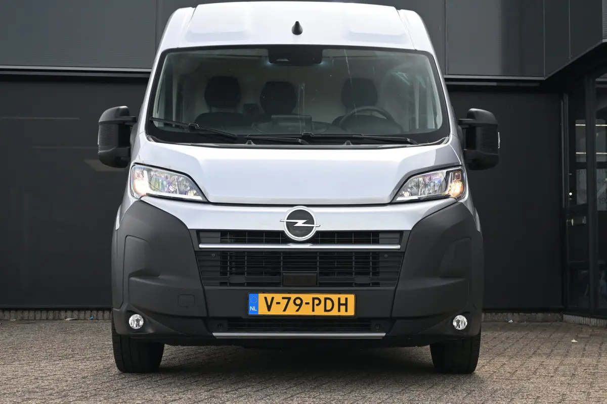 2.2D L2H2 140PK 3.5t Automaat BPM vrij | Cruise control | Climate control | Achteruitrijcamera | Betimmering | Navigatie