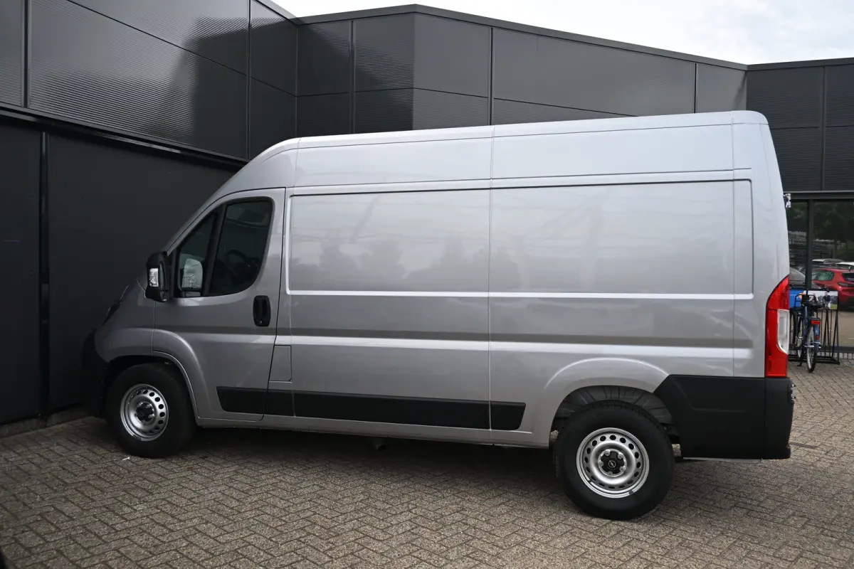 2.2D L2H2 140PK 3.5t Automaat BPM vrij | Cruise control | Climate control | Achteruitrijcamera | Betimmering | Navigatie