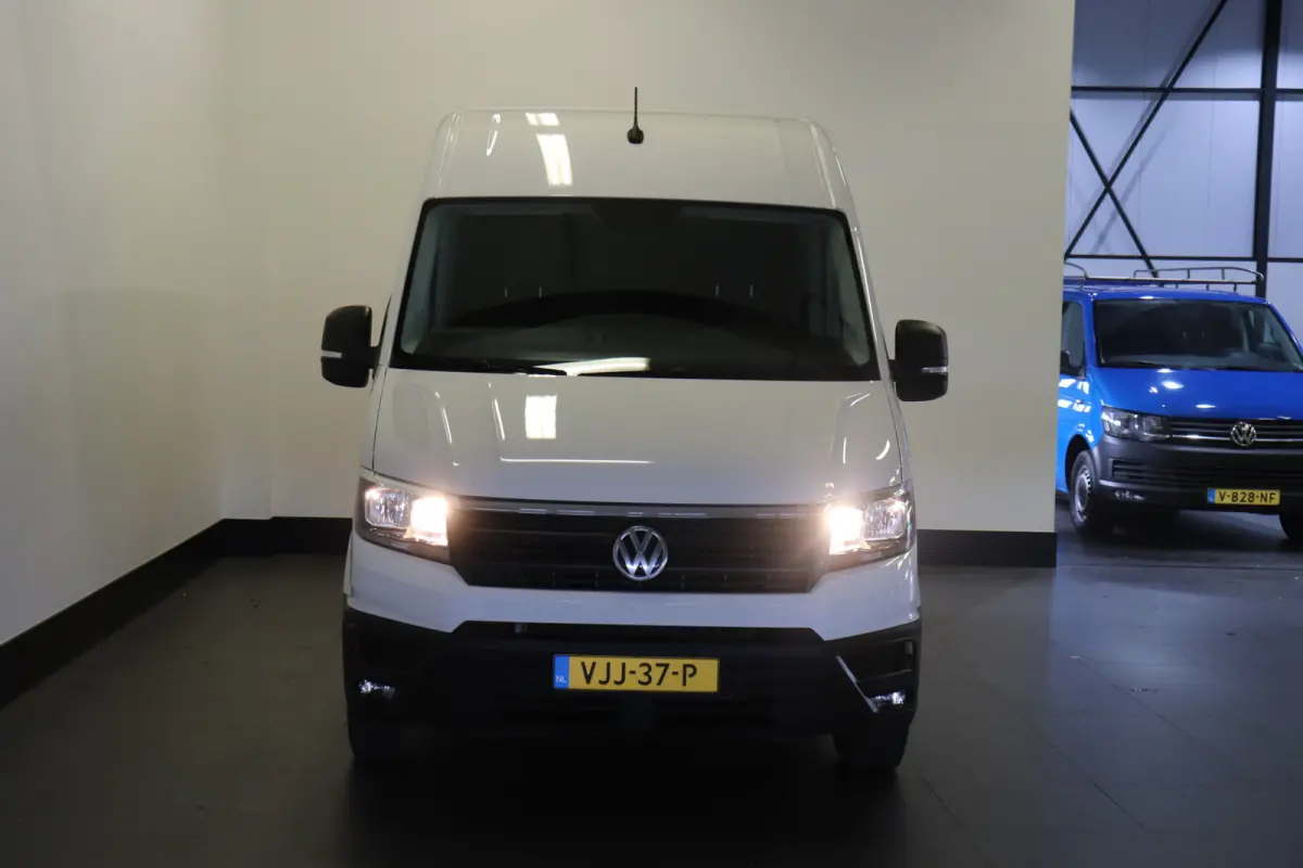 2.0 TDI 140PK L3H3 EURO 6 - Airco - Navi - Cruise - € 17.900,-  Excl.