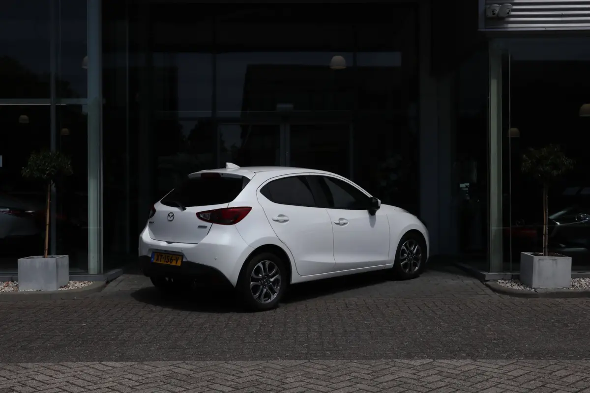 1.5 Skyactiv-G GT-M Black Suede Camera / Navi / Clima / Cruise / LM-Velgen