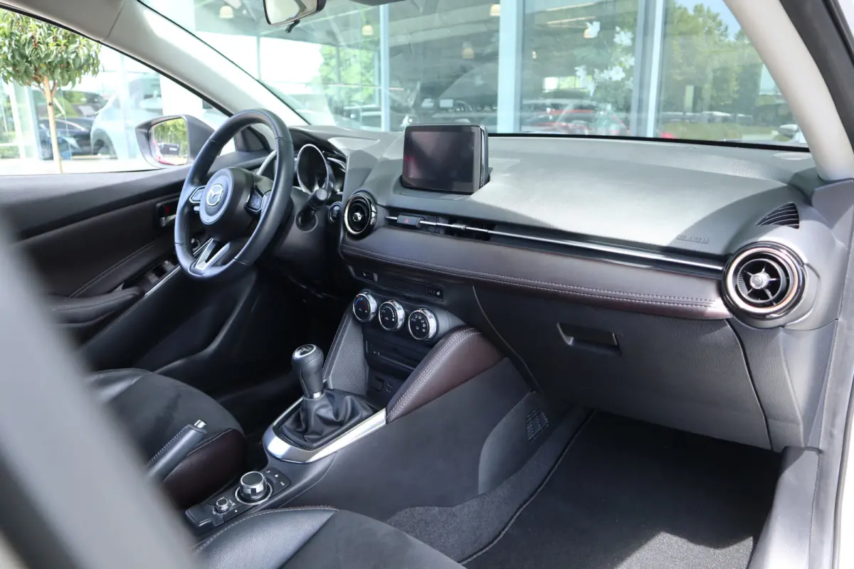 1.5 Skyactiv-G GT-M Black Suede Camera / Navi / Clima / Cruise / LM-Velgen