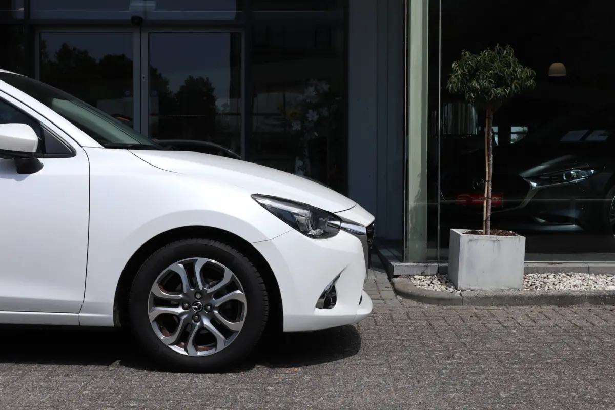 1.5 Skyactiv-G GT-M Black Suede Camera / Navi / Clima / Cruise / LM-Velgen