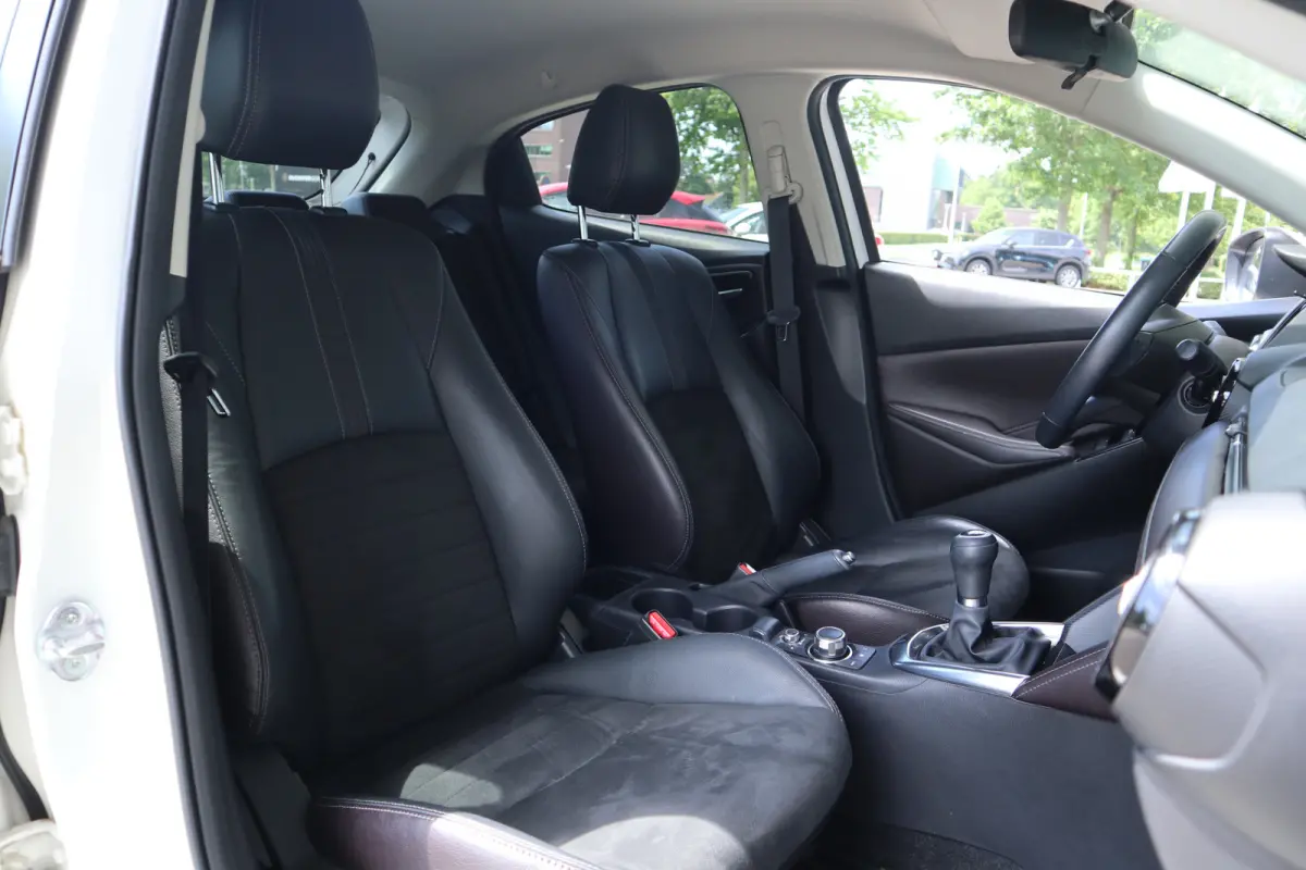 1.5 Skyactiv-G GT-M Black Suede Camera / Navi / Clima / Cruise / LM-Velgen