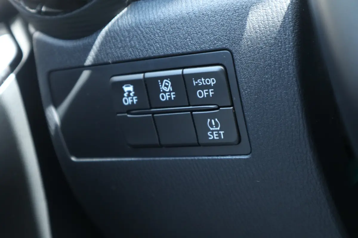 1.5 Skyactiv-G GT-M Black Suede Camera / Navi / Clima / Cruise / LM-Velgen