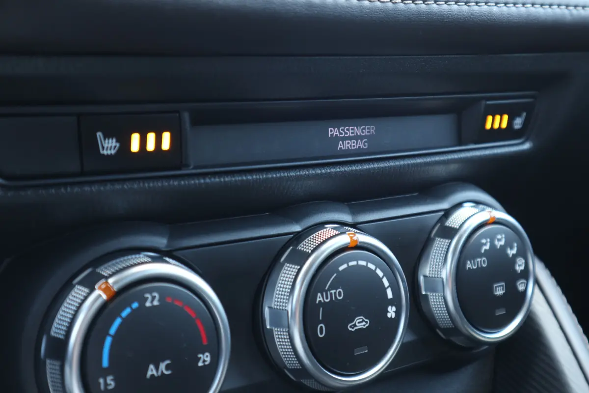 1.5 Skyactiv-G GT-M Black Suede Camera / Navi / Clima / Cruise / LM-Velgen