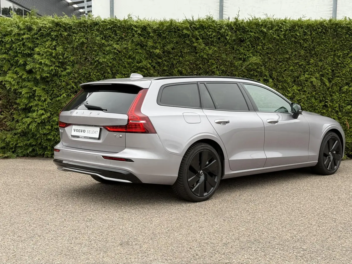 T6 Plug-in hybrid AWD Plus Dark | Panoramadak | Harman/Kardon | Stoel/Stuur Verwarming | Donker Glas
