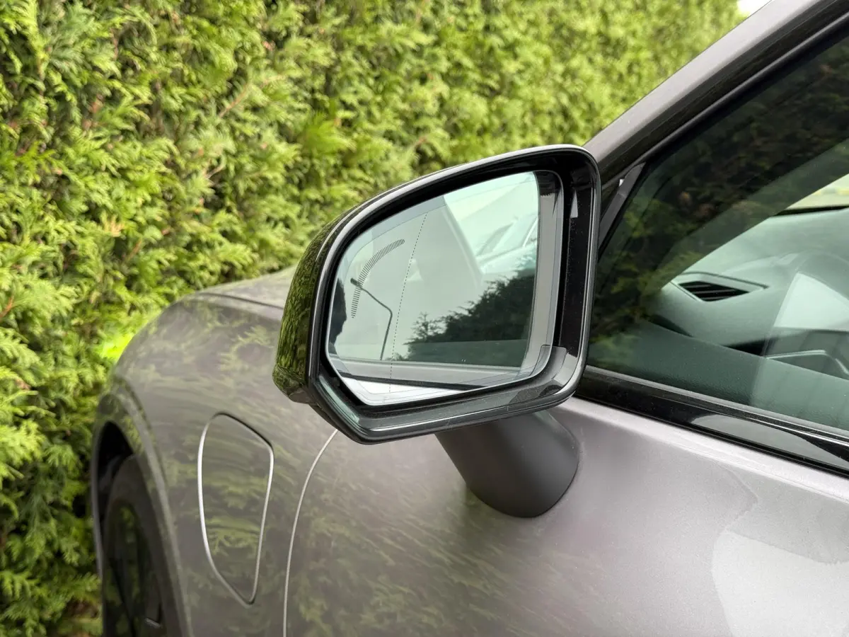 T6 Plug-in hybrid AWD Plus Dark | Panoramadak | Harman/Kardon | Stoel/Stuur Verwarming | Donker Glas