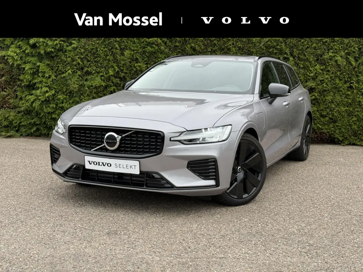 T6 Plug-in hybrid AWD Plus Dark | Panoramadak | Harman/Kardon | Stoel/Stuur Verwarming | Donker Glas