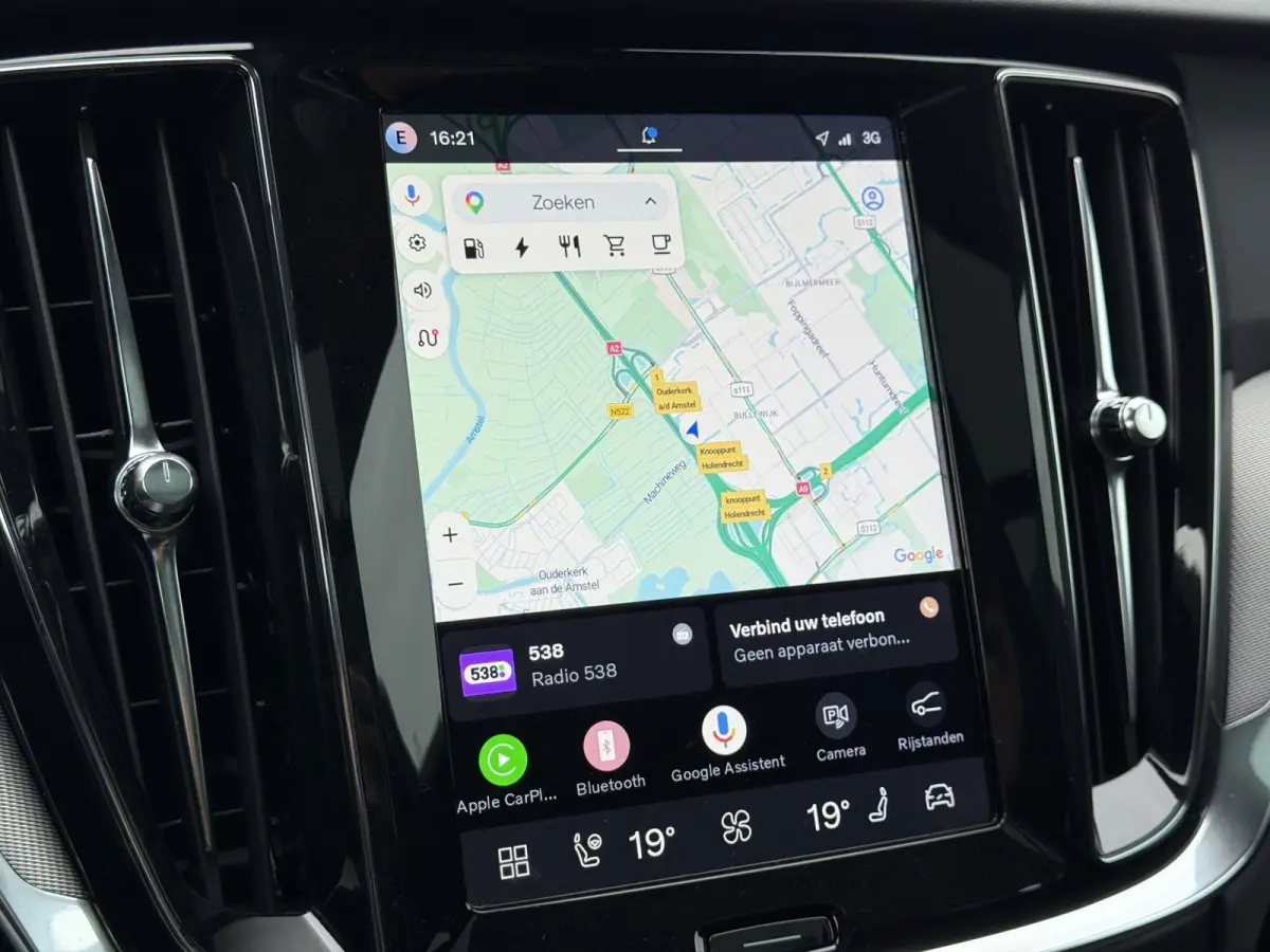 T6 Plug-in hybrid AWD Plus Dark | Panoramadak | Harman/Kardon | Stoel/Stuur Verwarming | Donker Glas