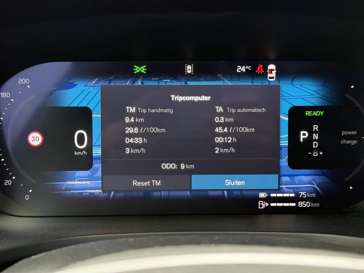 T6 Plug-in hybrid AWD Plus Dark | Panoramadak | Harman/Kardon | Stoel/Stuur Verwarming | Donker Glas