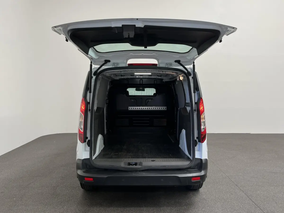 1.5 EcoBlue L2 Trend Automaat Airco Radio Cruise Control Parkeersensoren Achterklep Verwarmbare voorstoelen