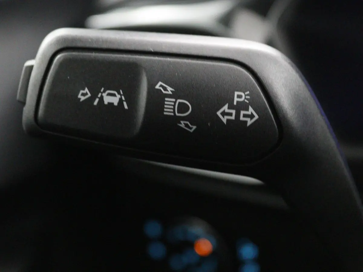 1.0 EcoBoost ST-Line | Trekhaak | Stoel-, Stuur- & Voorruitverw. |