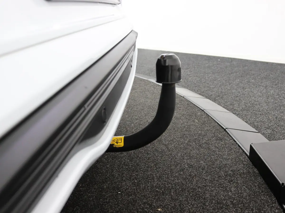 1.0 EcoBoost ST-Line | Trekhaak | Stoel-, Stuur- & Voorruitverw. |