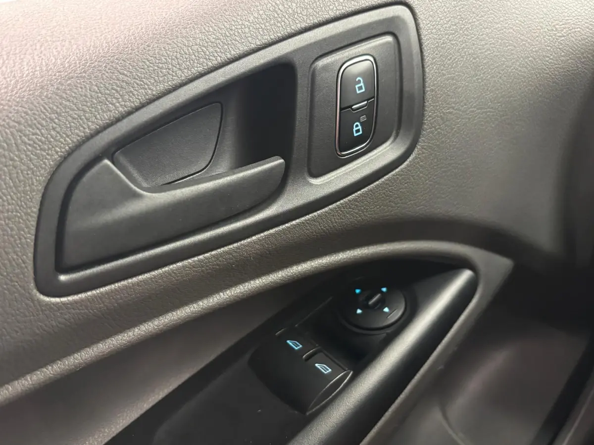 1.5 EcoBlue Automaat L2 Trend RAPTOR EDITION Navigatie Airco Parkeersensoren Cruise Control 3Zits Camera DAB+