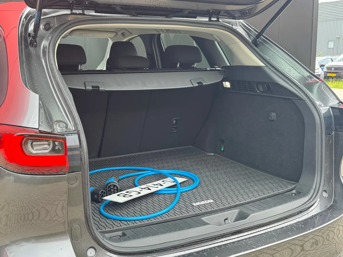 2.5 e-SkyActiv PHEV Exclusive-Line | Achteruitrijcamera | Bluetooth telefoonvoorbereiding | Cruise control