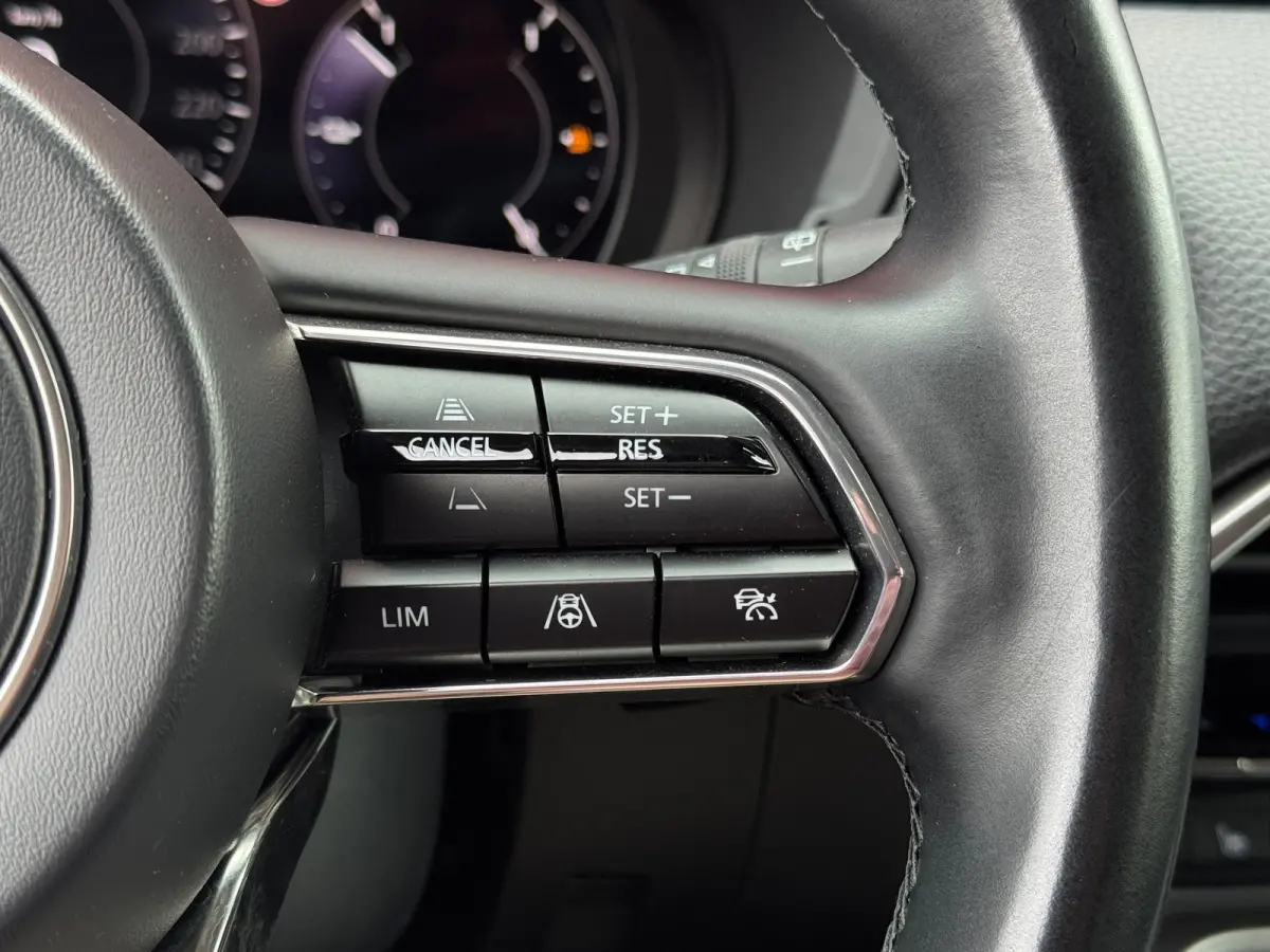 2.5 e-SkyActiv PHEV Exclusive-Line | Achteruitrijcamera | Bluetooth telefoonvoorbereiding | Cruise control