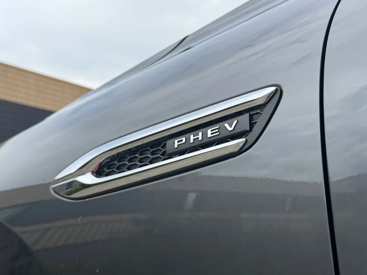 2.5 e-SkyActiv PHEV Exclusive-Line | Achteruitrijcamera | Bluetooth telefoonvoorbereiding | Cruise control