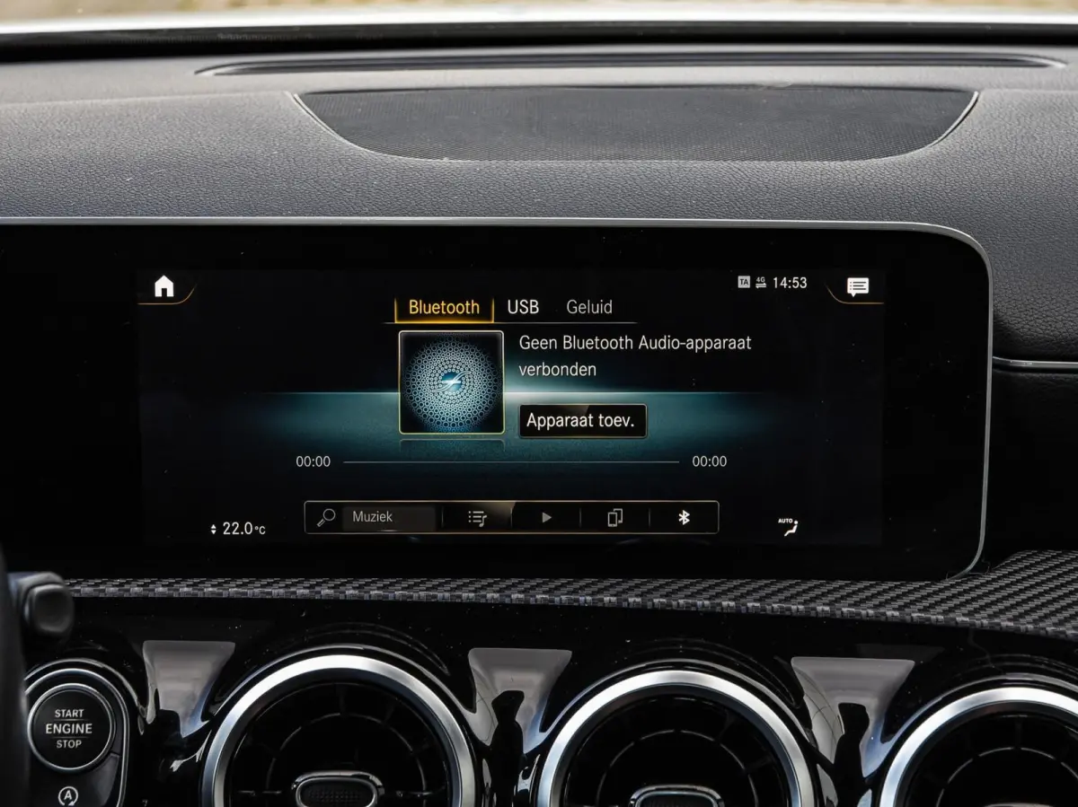 180 d Launch Edition Widescreen Camera Apple CarPlay Android Auto Navigatie Stoelverwarming