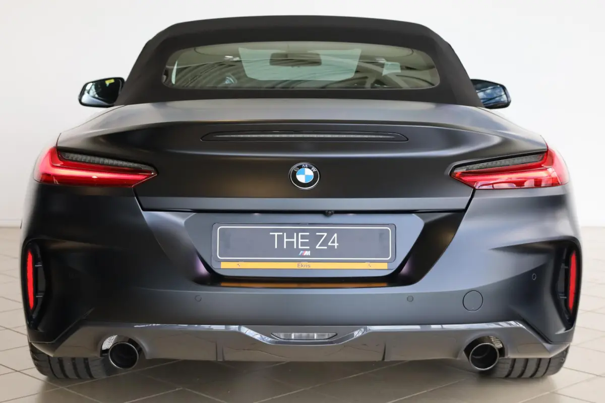 sDrive20i | Final Edition | Harman Kardon | Head-up Display