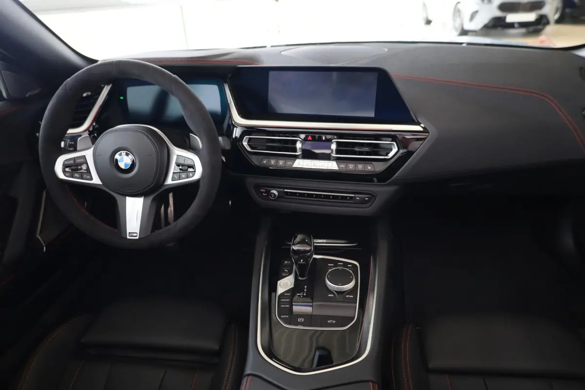 sDrive20i | Final Edition | Harman Kardon | Head-up Display