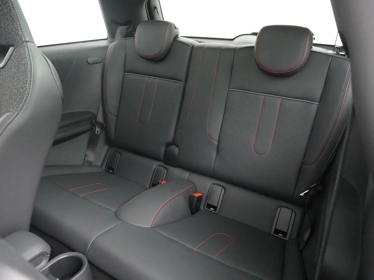 Cooper C JCW-trim | Pakket-M | Stuur- stoelverwarming | Schuif-kantel dak | Achteruitrijcamera |