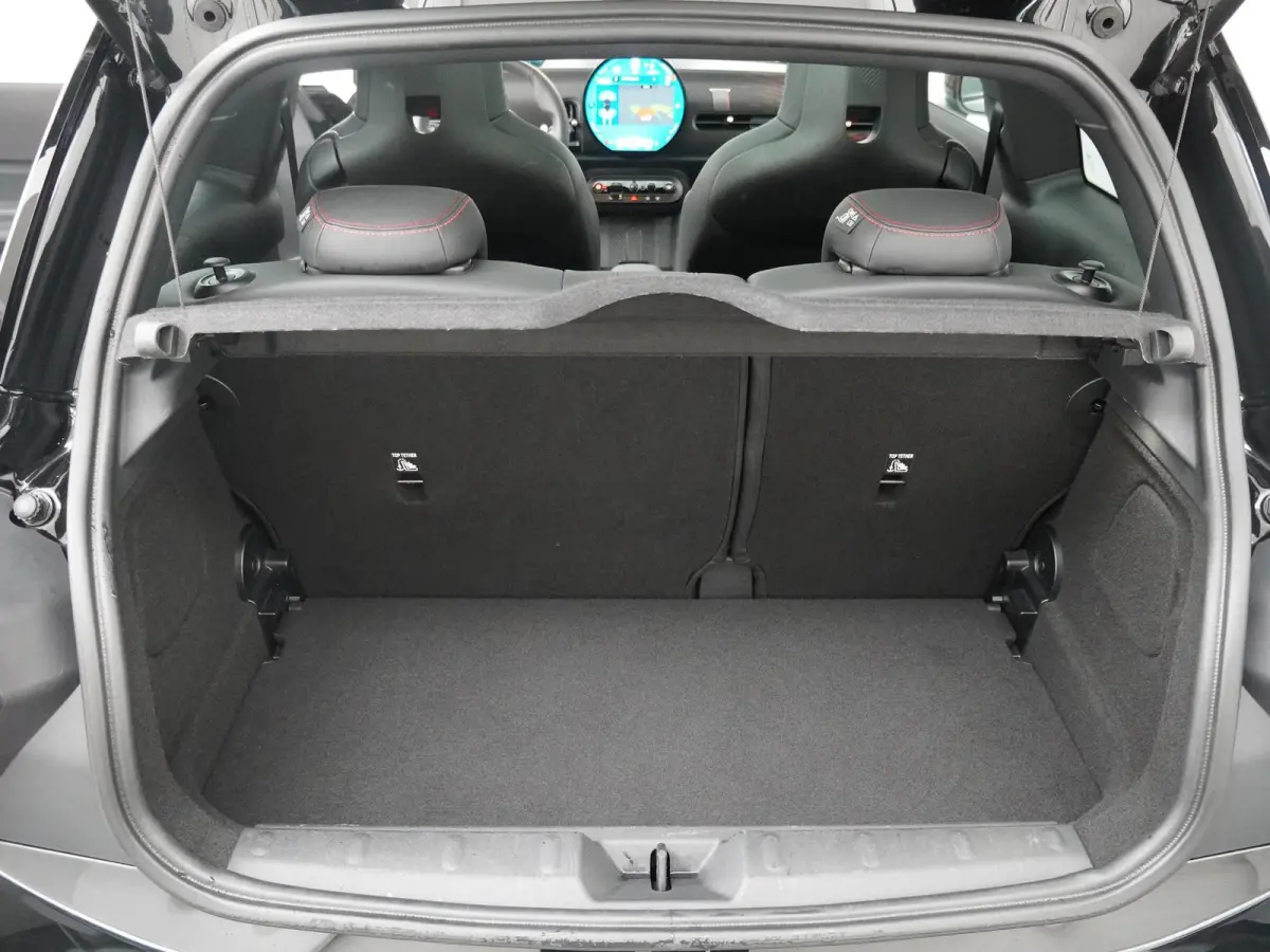 Cooper C JCW-trim | Pakket-M | Stuur- stoelverwarming | Schuif-kantel dak | Achteruitrijcamera |