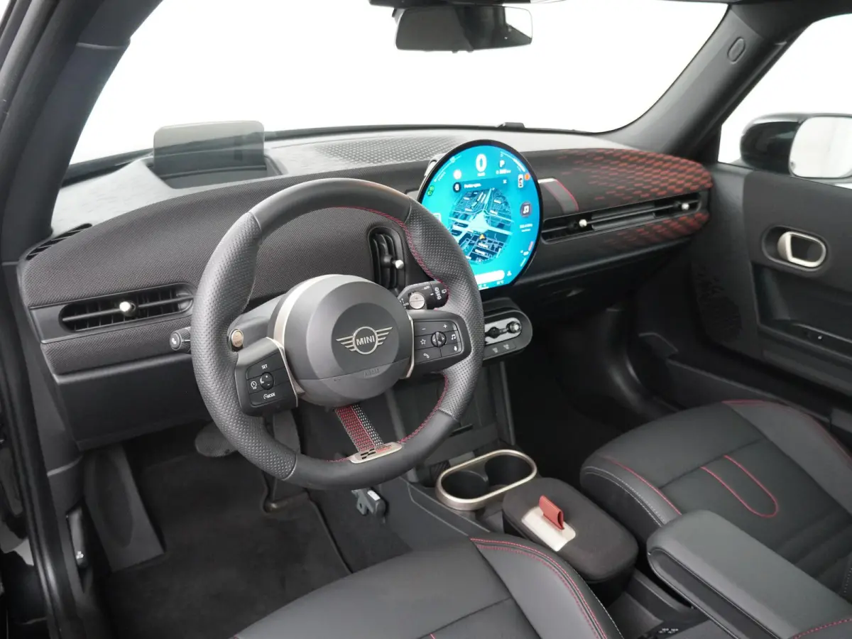 Cooper C JCW-trim | Pakket-M | Stuur- stoelverwarming | Schuif-kantel dak | Achteruitrijcamera |