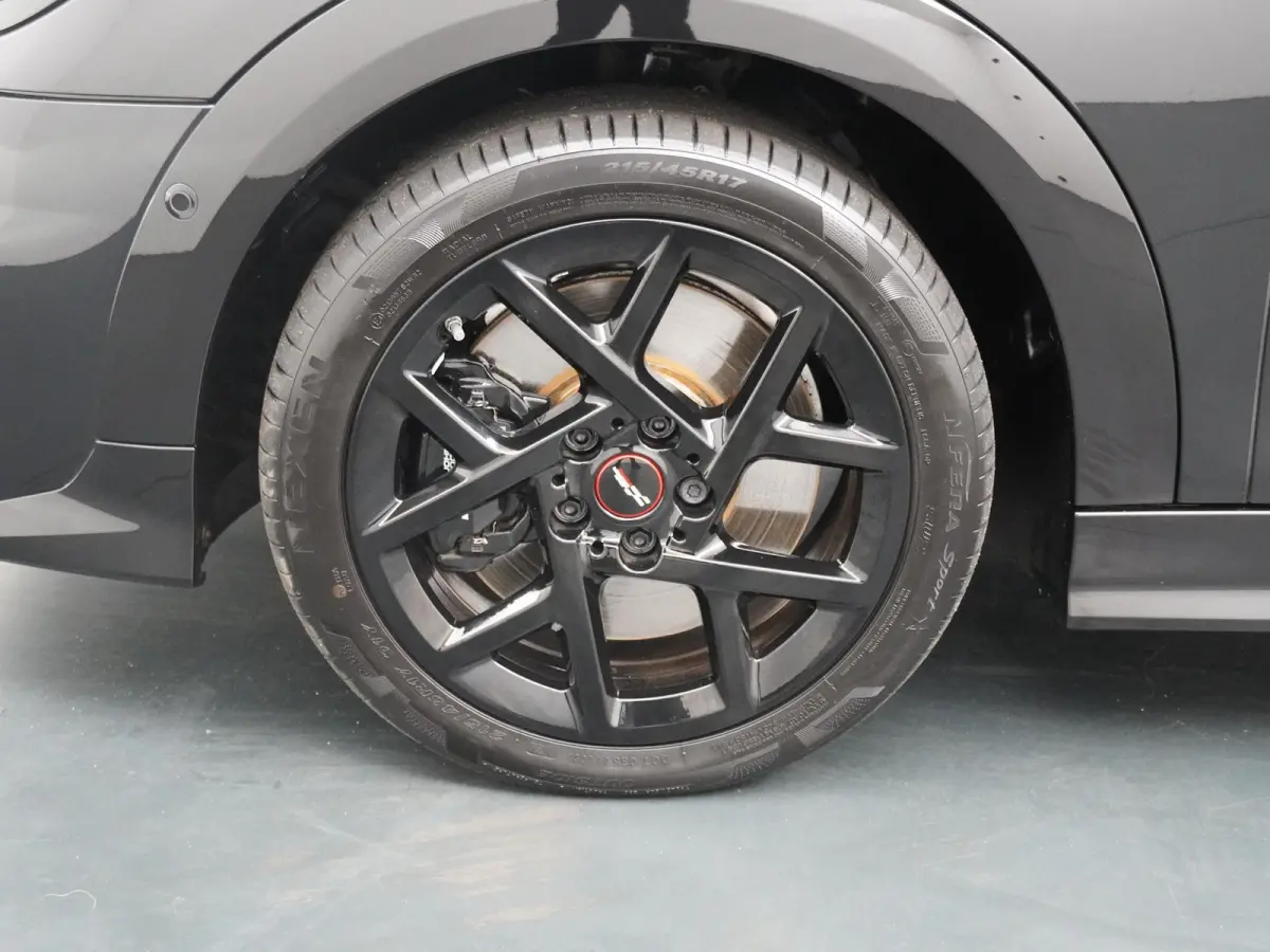 Cooper C JCW-trim | Pakket-M | Stuur- stoelverwarming | Schuif-kantel dak | Achteruitrijcamera |