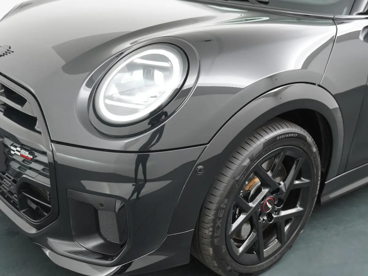 Cooper C JCW-trim | Pakket-M | Stuur- stoelverwarming | Schuif-kantel dak | Achteruitrijcamera |
