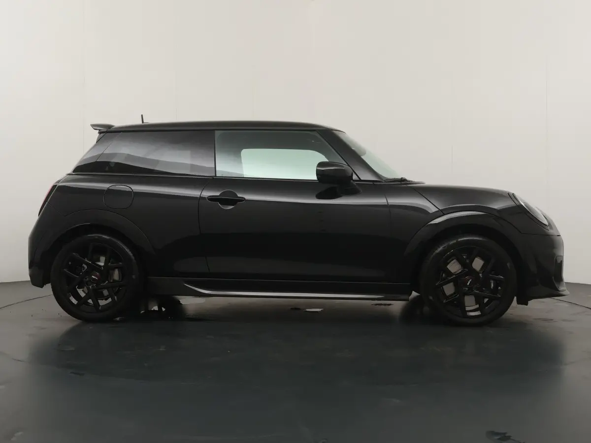 Cooper C JCW-trim | Pakket-M | Stuur- stoelverwarming | Schuif-kantel dak | Achteruitrijcamera |