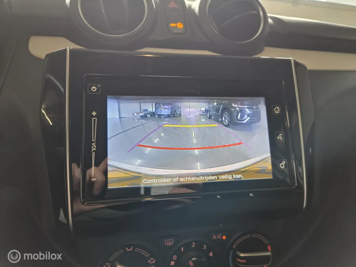 1.2 Select Carplay|cam|dab|lmv16