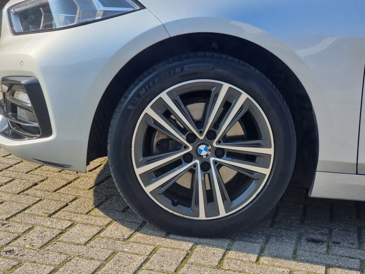 118i Business Edition M sport stuur | Sportline | Panoramadak | Sportstoelen