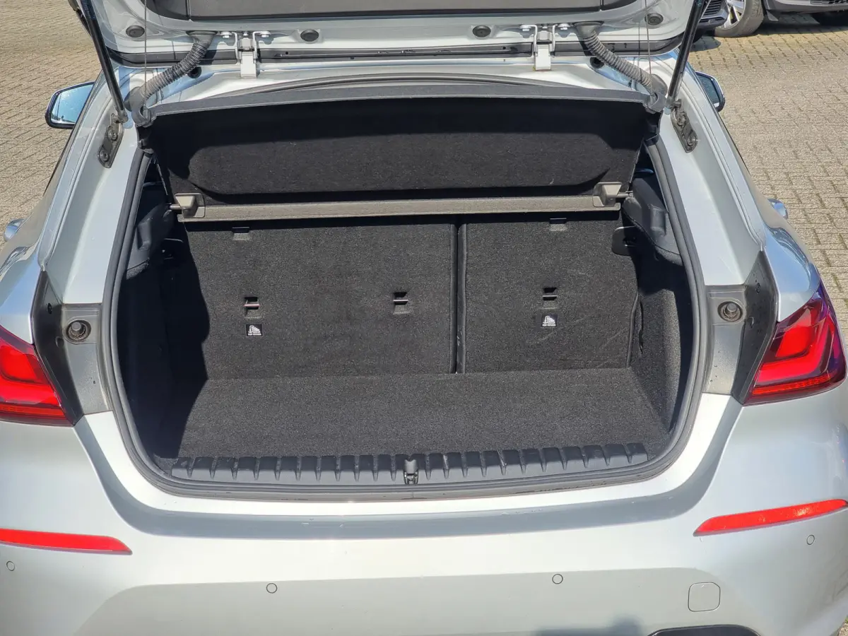 118i Business Edition M sport stuur | Sportline | Panoramadak | Sportstoelen