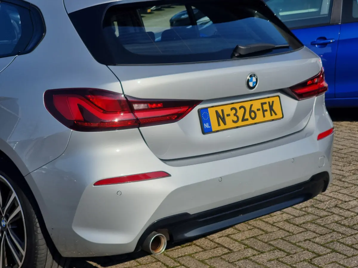 118i Business Edition M sport stuur | Sportline | Panoramadak | Sportstoelen