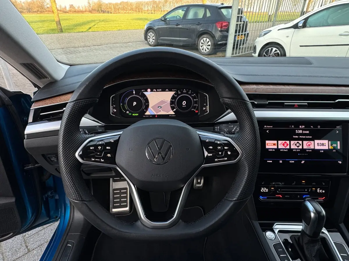 1.4 TSI eHybrid Elegance SOH 92,8 %/ STANDK./ ERGOSTOELEN / CAMERA / TREKHAAK / 19INCH / ACC / STOELVERW. / NAVI