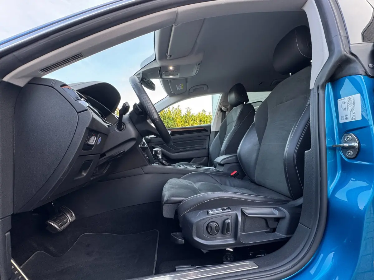 1.4 TSI eHybrid Elegance SOH 92,8 %/ STANDK./ ERGOSTOELEN / CAMERA / TREKHAAK / 19INCH / ACC / STOELVERW. / NAVI