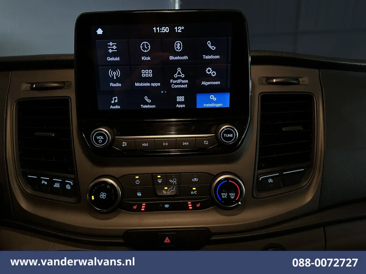 2.0 TDCI 130pk L2H1 Euro6 Airco | Camera | 2800kg Trekhaak | LED | Android Auto Cruisecontrol, Verwarmde voorruit, Stoelverwarming, Parkeersensoren, Bijrijdersbank
