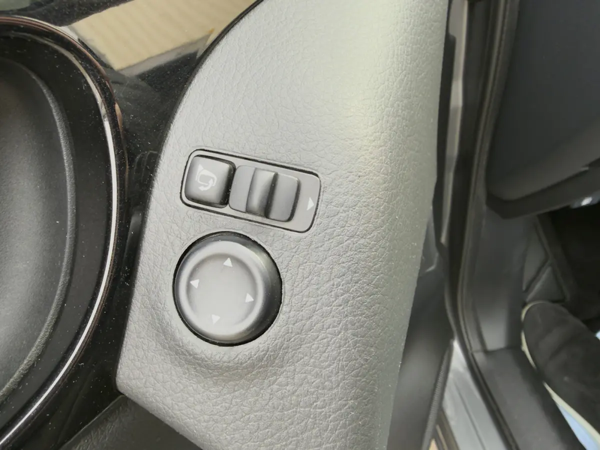 1.2 N-Connecta Panodak, 360 Camera, Keyless